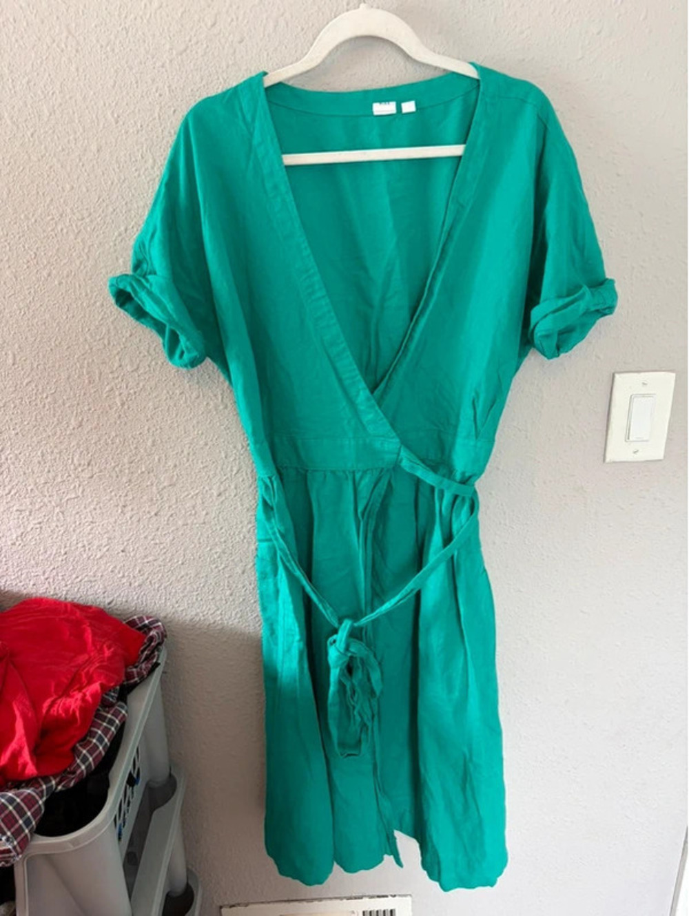 Gap green midi wrap dress size 12. Cotton/linen blend but tag was removed.